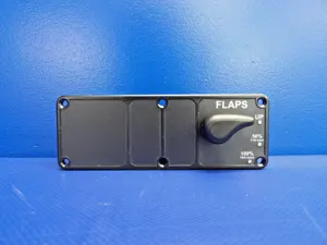Cirrus SR20 / SR22 Precise Flight Flap Panel Switch P/N 24642-003 NOS (0426-1252